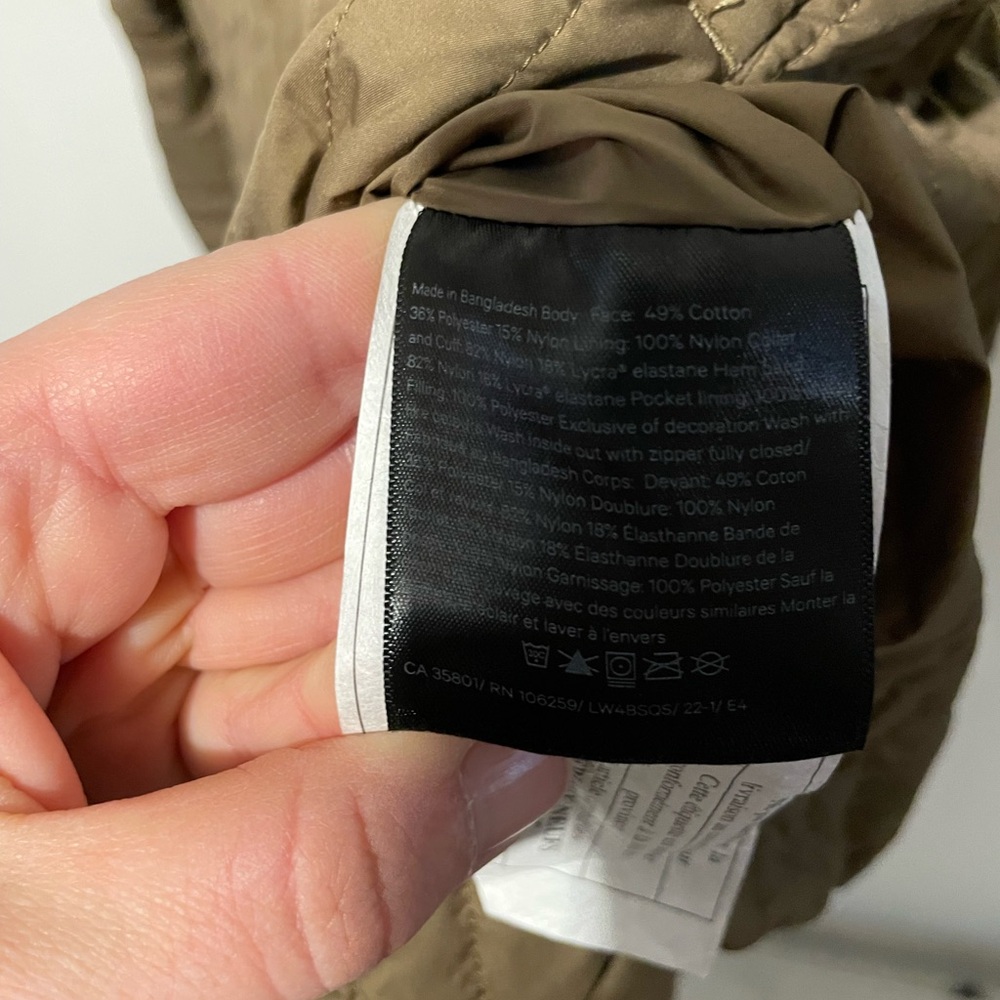 Lululemon reversible Tan Jacket - Picture 5 of 5